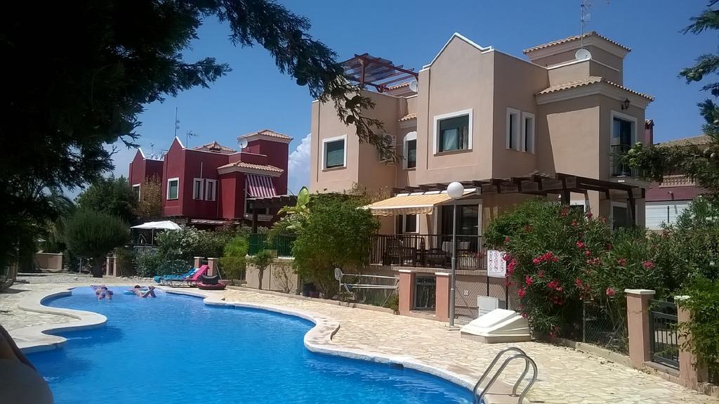 House Laguna Roja With Sun Terrace Torrevieja Exteriör bild